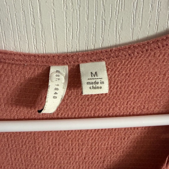 Cato Women’s Pink Eyelet Embroidered Blouse Sz M. MH-164 - Picture 2 of 3